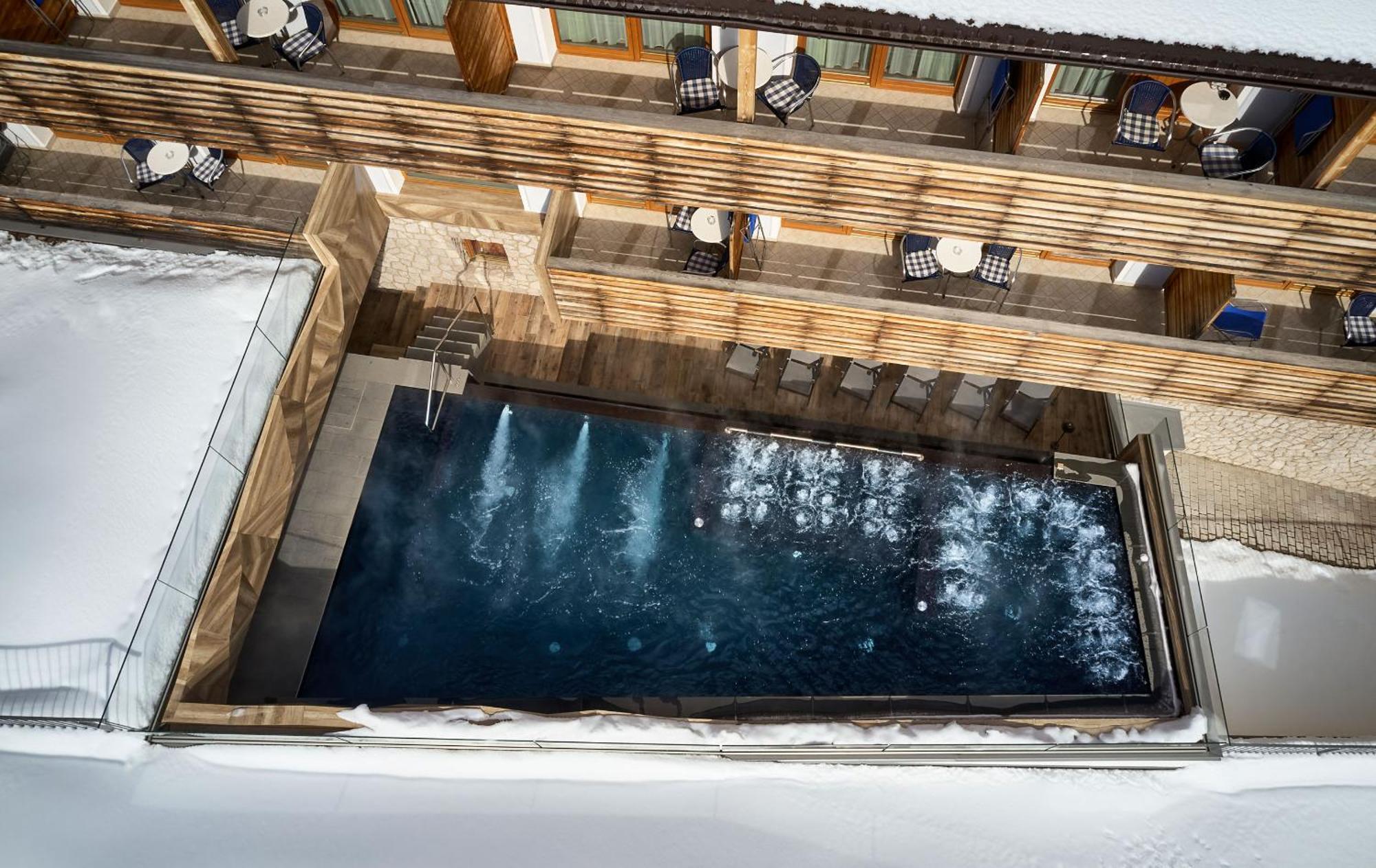 Mountain Hotel Mezdi コルフォスコ エクステリア 写真