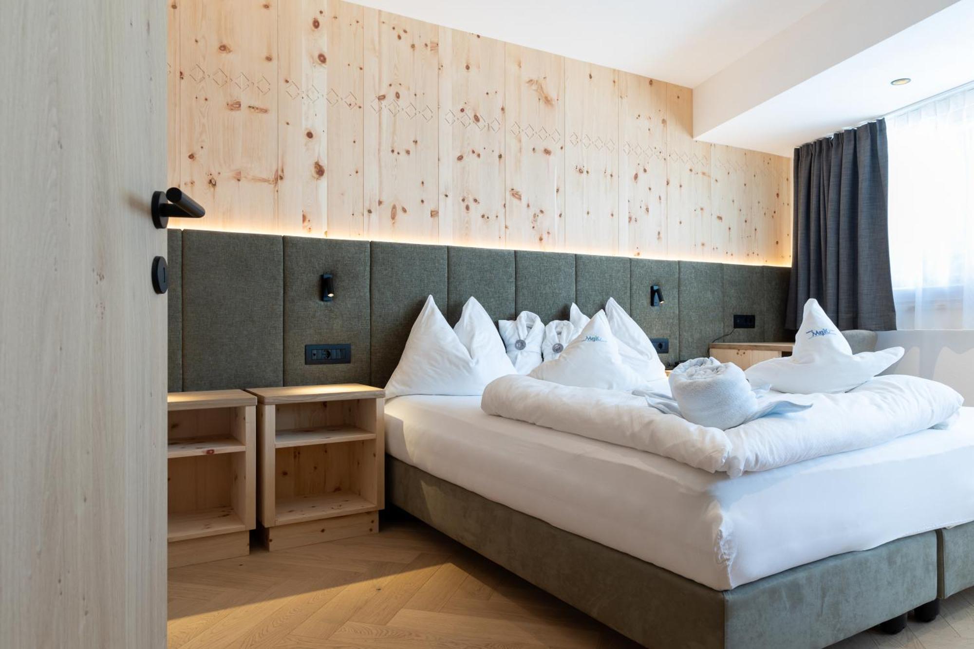 Mountain Hotel Mezdi コルフォスコ エクステリア 写真