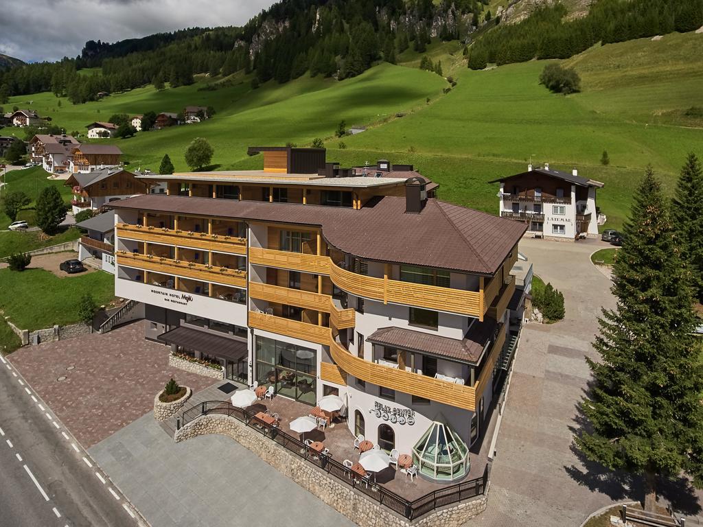 Mountain Hotel Mezdi コルフォスコ エクステリア 写真