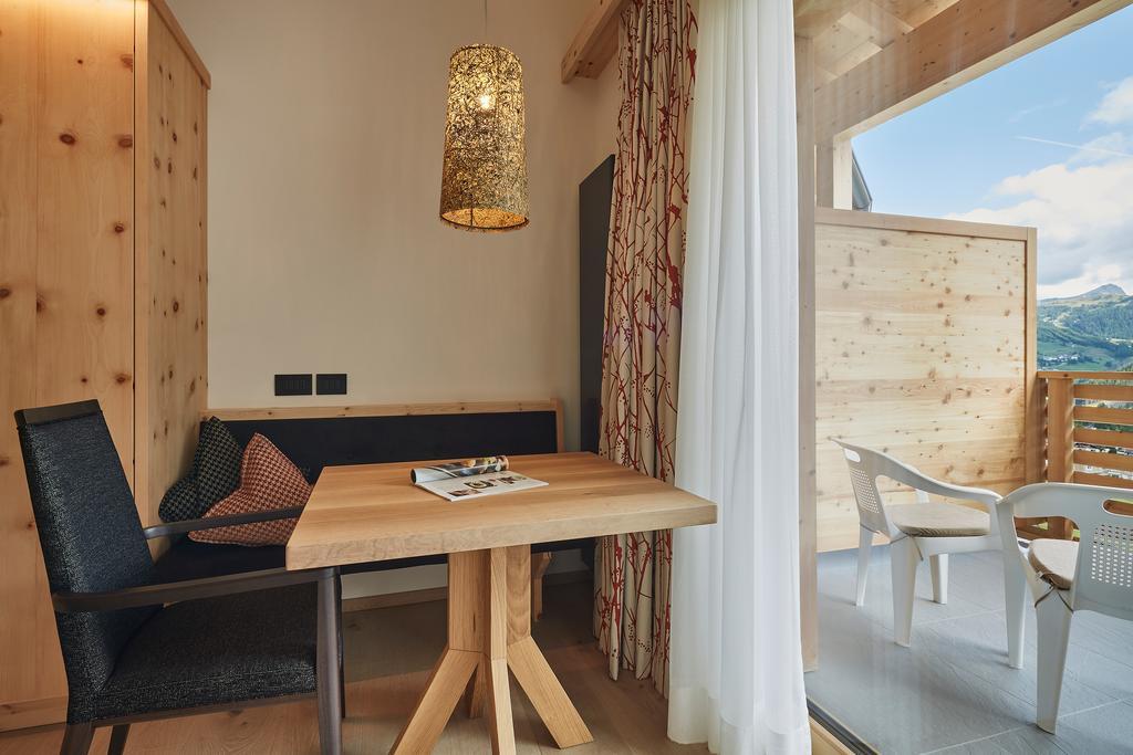 Mountain Hotel Mezdi コルフォスコ エクステリア 写真