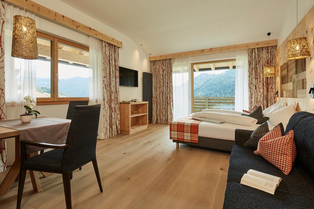 Mountain Hotel Mezdi コルフォスコ エクステリア 写真