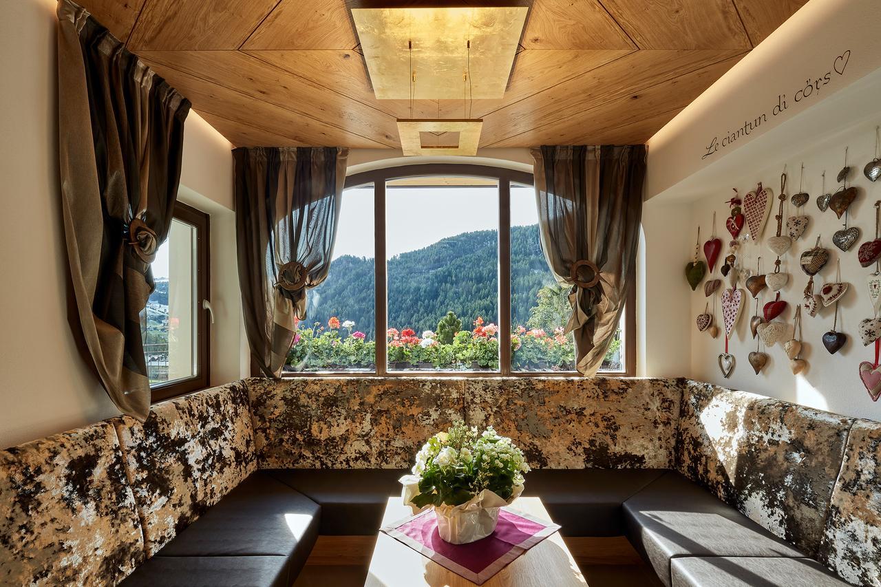 Mountain Hotel Mezdi コルフォスコ エクステリア 写真