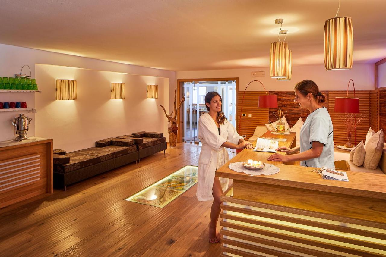 Mountain Hotel Mezdi コルフォスコ エクステリア 写真